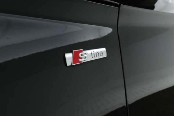 Audi Q5 30 TDI Design Automaat, Virtual, Leer, Trekhaak