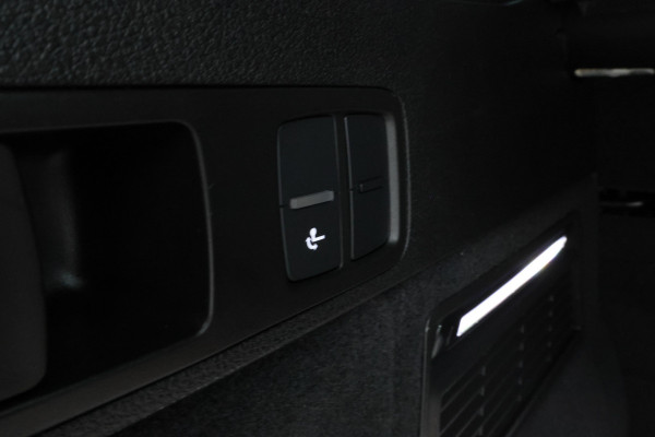 Audi Q5 30 TDI Design Automaat, Virtual, Leer, Trekhaak