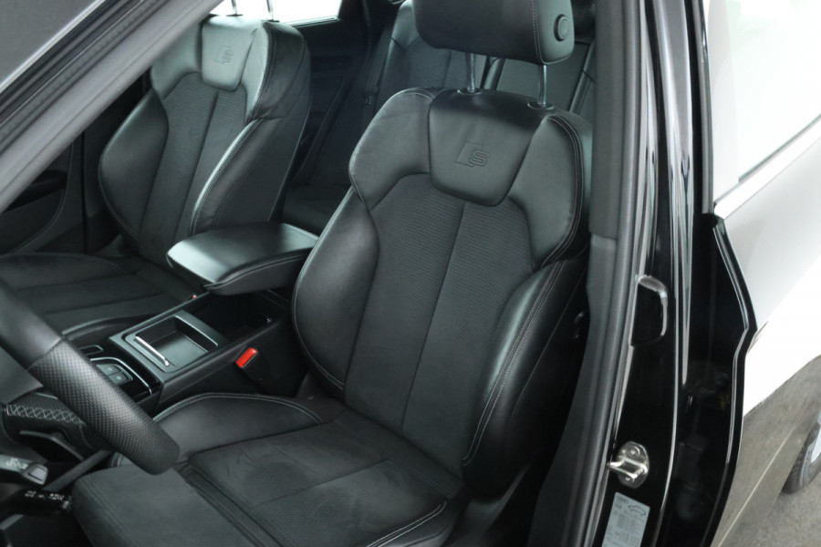 Audi Q5 30 TDI Design Automaat, Virtual, Leer, Trekhaak
