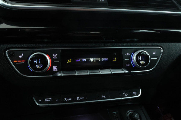 Audi Q5 30 TDI Design Automaat, Virtual, Leer, Trekhaak