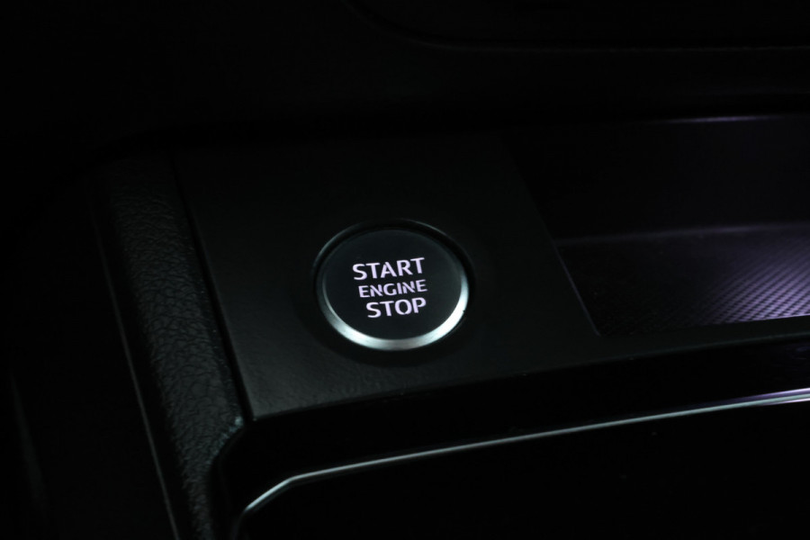 Audi Q5 30 TDI Design Automaat, Virtual, Leer, Trekhaak