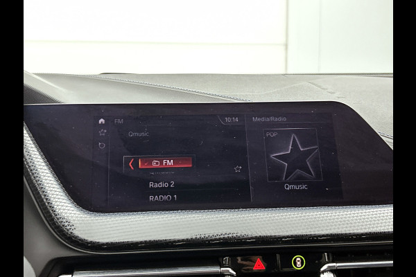 BMW 1-serie 118i Corporate Executive M-sport (Dealer OnderH, NAvi, StoelV, PDC V+A, Led, Cruise Con, Etc)