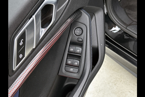 BMW 1-serie 118i Corporate Executive M-sport (Dealer OnderH, NAvi, StoelV, PDC V+A, Led, Cruise Con, Etc)