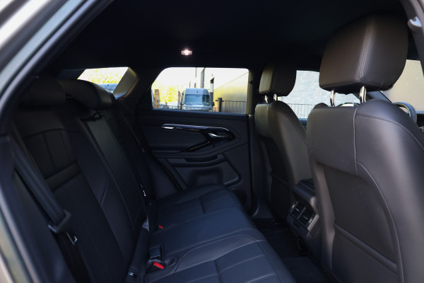 Land Rover Range Rover Evoque 1.5 P300e AWD R-Dynamic S | BTW | CAMERA | ACC | ELEK.TREKHAAK | DODEHOEK | CARPLAY |