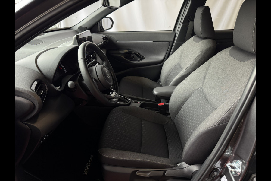 Toyota Yaris Cross 1.5 HYBRID DYNAMIC KEYLESS CAMERA LED ZWARTE HEMEL STOEL/STUUR VERW. 17''LMV ✅ Top Auto's Wijchen , Al 30 Jaar verkoop van Toyota , Type's Launch / Executive / Dynamic / First Edition / Business / Zowel Phev / Hev / Benzine / met fabrieksgarantie ✅