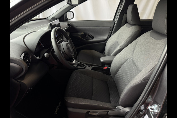 Toyota Yaris Cross 1.5 HYBRID DYNAMIC KEYLESS CAMERA LED ZWARTE HEMEL STOEL/STUUR VERW. 17''LMV ✅ Top Auto's Wijchen , Al 30 Jaar verkoop van Toyota , Type's Launch / Executive / Dynamic / First Edition / Business / Zowel Phev / Hev / Benzine / met fabrieksgarantie ✅