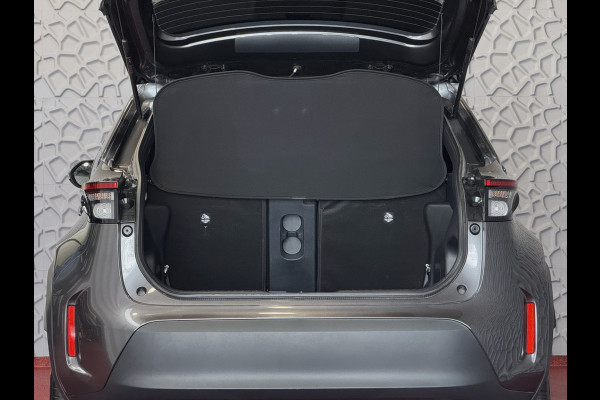Toyota Yaris Cross 1.5 HYBRID DYNAMIC KEYLESS CAMERA LED ZWARTE HEMEL STOEL/STUUR VERW. 17''LMV ✅ Top Auto's Wijchen , Al 30 Jaar verkoop van Toyota , Type's Launch / Executive / Dynamic / First Edition / Business / Zowel Phev / Hev / Benzine / met fabrieksgarantie ✅