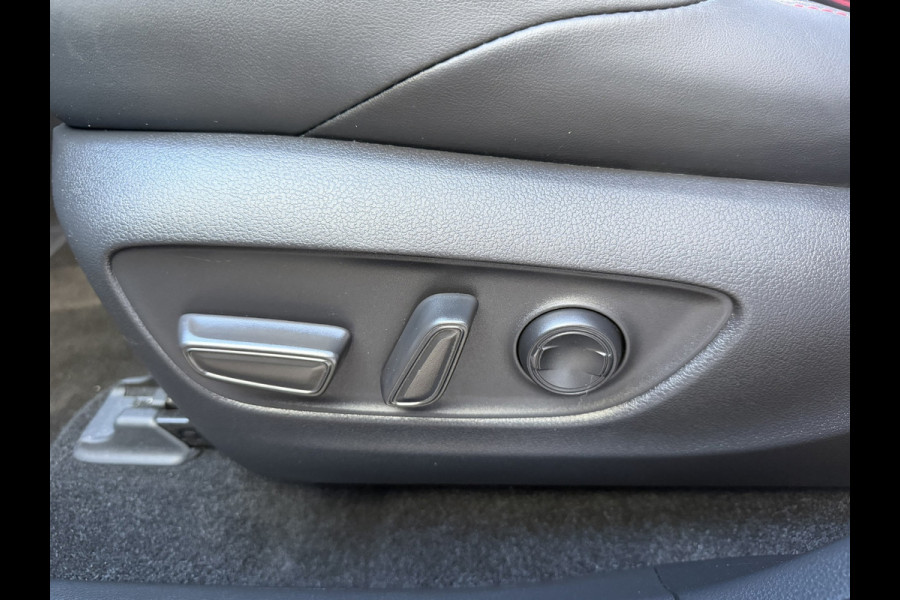 Suzuki Across 2.5 Plug-in Leder Stoel/ Stuur verwarming Carplay Lane Assist Clima Navigatie Dab+
