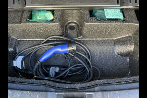 Suzuki Across 2.5 Plug-in Leder Stoel/ Stuur verwarming Carplay Lane Assist Clima Navigatie Dab+