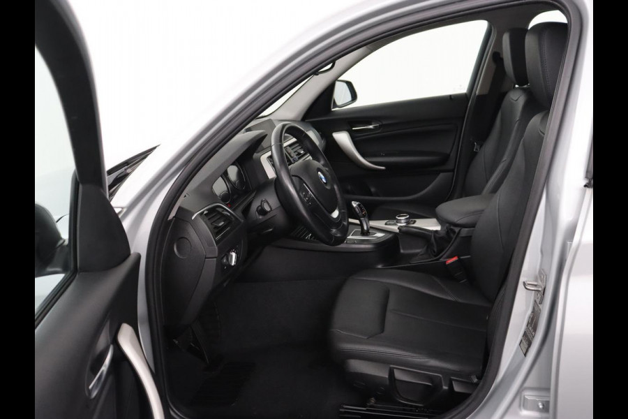 BMW 1-serie 118i Executive | Schuifdak | Leder | Stoelverwarming | Camera | Full LED | Navigatie | Parkeerhulp | Climate control | Bluetooth | Cruise control