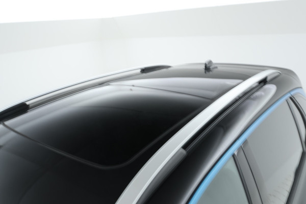 Lynk & Co 01 1.5 Zwarte hemel, Panorama, Digital Dash!