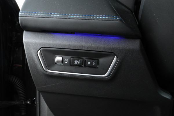 Lynk & Co 01 1.5 Zwarte hemel, Panorama, Digital Dash!