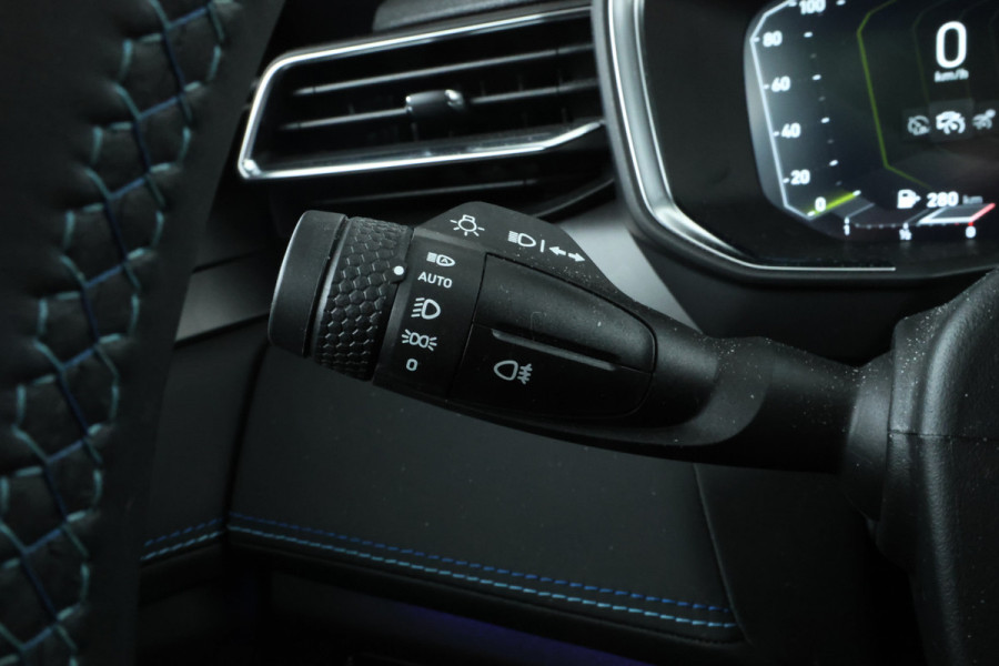 Lynk & Co 01 1.5 Zwarte hemel, Panorama, Digital Dash!
