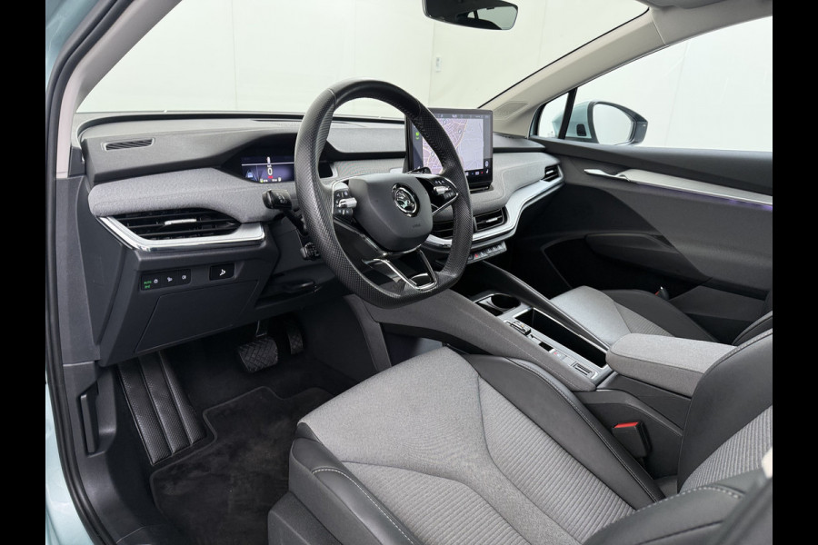 Škoda ENYAQ iV 60 Panoramadak Warmtepomp Trekhaak SOH 93% Elek.Stoel+Memory Navi 3-Zone Ecc 360°Camera Adap.Cruise Apple Carplay Android Auto Stoel+Stuurverwarming Lmv P Assist Keyless advanced Led Matrix Klimaat Plus Origineel Nederlandse Auto 1.000KG Trekgewicht
