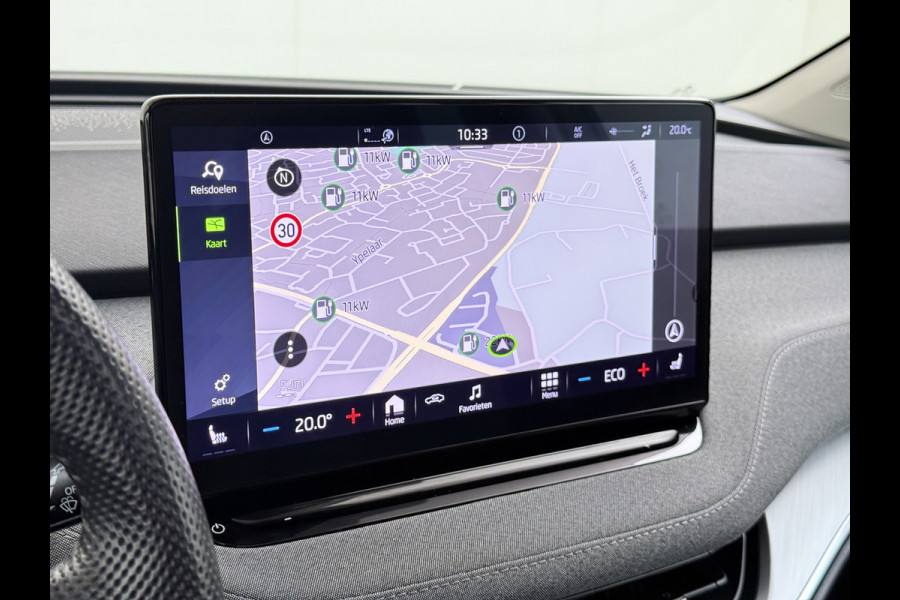 Škoda ENYAQ iV 60 Panoramadak Warmtepomp Trekhaak SOH 93% Elek.Stoel+Memory Navi 3-Zone Ecc 360°Camera Adap.Cruise Apple Carplay Android Auto Stoel+Stuurverwarming Lmv P Assist Keyless advanced Led Matrix Klimaat Plus Origineel Nederlandse Auto 1.000KG Trekgewicht