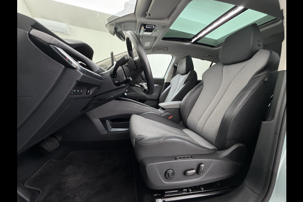 Škoda ENYAQ iV 60 Panoramadak Warmtepomp Trekhaak SOH 93% Elek.Stoel+Memory Navi 3-Zone Ecc 360°Camera Adap.Cruise Apple Carplay Android Auto Stoel+Stuurverwarming Lmv P Assist Keyless advanced Led Matrix Klimaat Plus Origineel Nederlandse Auto 1.000KG Trekgewicht