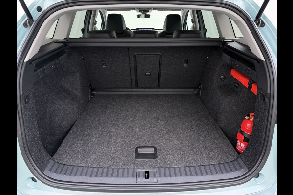 Škoda ENYAQ iV 60 Panoramadak Warmtepomp Trekhaak SOH 93% Elek.Stoel+Memory Navi 3-Zone Ecc 360°Camera Adap.Cruise Apple Carplay Android Auto Stoel+Stuurverwarming Lmv P Assist Keyless advanced Led Matrix Klimaat Plus Origineel Nederlandse Auto 1.000KG Trekgewicht
