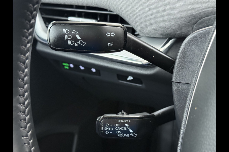 Škoda ENYAQ iV 60 Panoramadak Warmtepomp Trekhaak SOH 93% Elek.Stoel+Memory Navi 3-Zone Ecc 360°Camera Adap.Cruise Apple Carplay Android Auto Stoel+Stuurverwarming Lmv P Assist Keyless advanced Led Matrix Klimaat Plus Origineel Nederlandse Auto 1.000KG Trekgewicht