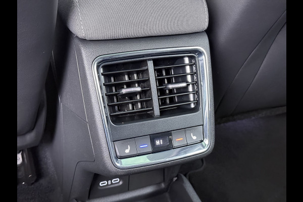 Škoda ENYAQ iV 60 Panoramadak Warmtepomp Trekhaak SOH 93% Elek.Stoel+Memory Navi 3-Zone Ecc 360°Camera Adap.Cruise Apple Carplay Android Auto Stoel+Stuurverwarming Lmv P Assist Keyless advanced Led Matrix Klimaat Plus Origineel Nederlandse Auto 1.000KG Trekgewicht