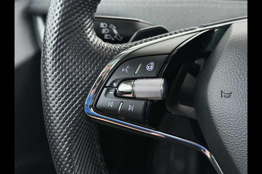 Škoda ENYAQ iV 60 Panoramadak Warmtepomp Trekhaak SOH 93% Elek.Stoel+Memory Navi 3-Zone Ecc 360°Camera Adap.Cruise Apple Carplay Android Auto Stoel+Stuurverwarming Lmv P Assist Keyless advanced Led Matrix Klimaat Plus Origineel Nederlandse Auto 1.000KG Trekgewicht