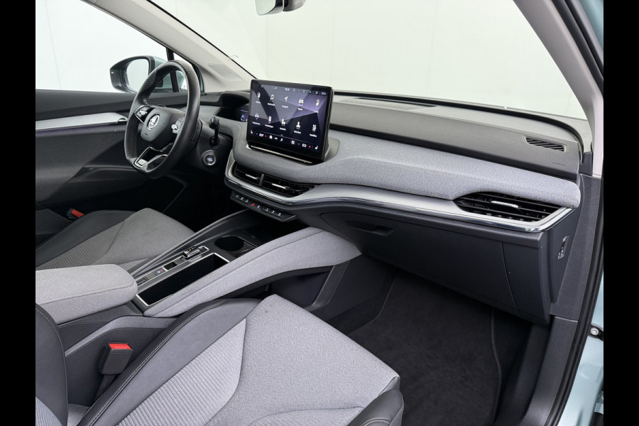 Škoda ENYAQ iV 60 Panoramadak Warmtepomp Trekhaak SOH 93% Elek.Stoel+Memory Navi 3-Zone Ecc 360°Camera Adap.Cruise Apple Carplay Android Auto Stoel+Stuurverwarming Lmv P Assist Keyless advanced Led Matrix Klimaat Plus Origineel Nederlandse Auto 1.000KG Trekgewicht
