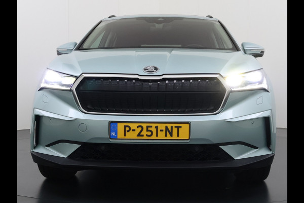 Škoda ENYAQ iV 60 Panoramadak Warmtepomp Trekhaak SOH 93% Elek.Stoel+Memory Navi 3-Zone Ecc 360°Camera Adap.Cruise Apple Carplay Android Auto Stoel+Stuurverwarming Lmv P Assist Keyless advanced Led Matrix Klimaat Plus Origineel Nederlandse Auto 1.000KG Trekgewicht