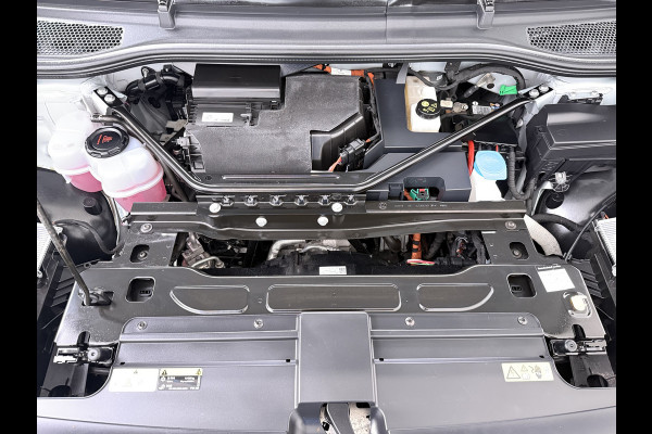 Škoda ENYAQ iV 60 Panoramadak Warmtepomp Trekhaak SOH 93% Elek.Stoel+Memory Navi 3-Zone Ecc 360°Camera Adap.Cruise Apple Carplay Android Auto Stoel+Stuurverwarming Lmv P Assist Keyless advanced Led Matrix Klimaat Plus Origineel Nederlandse Auto 1.000KG Trekgewicht