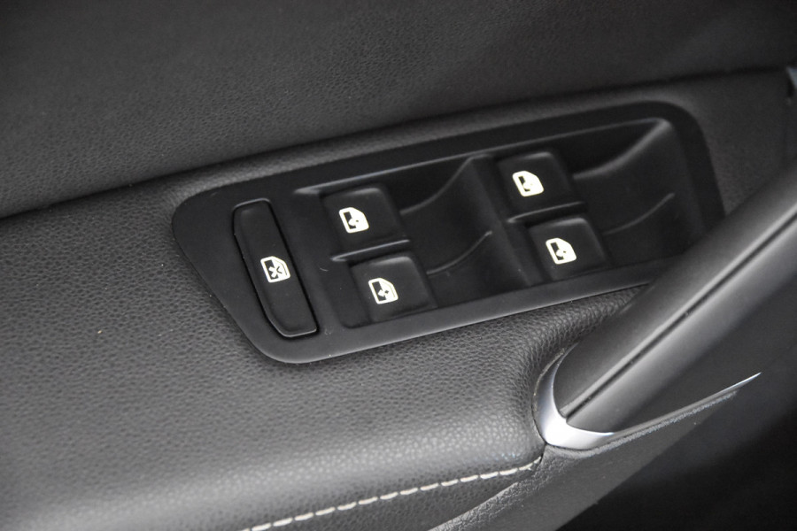 Volkswagen Golf Variant Highline *Leer*Camera*Carplay*Navi*