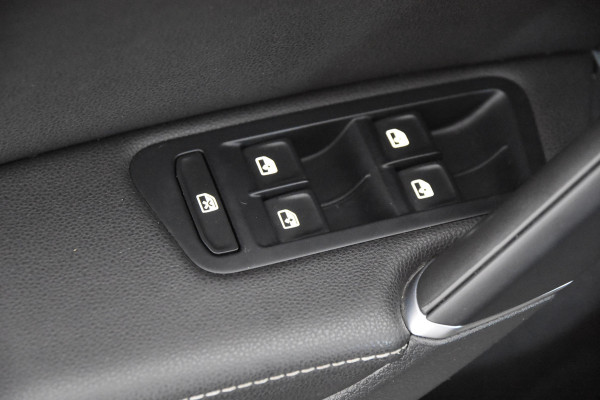 Volkswagen Golf Variant Highline *Leer*Camera*Carplay*Navi*