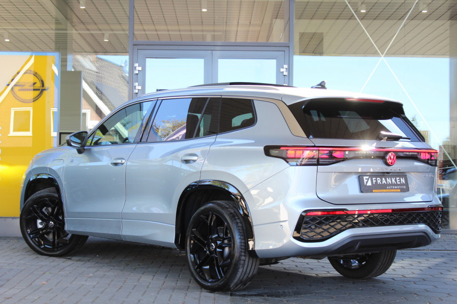 Volkswagen Tayron 1.5 eHybrid R-Line Edition | Leder | 360 camera | Adaptive cruise | Nieuw