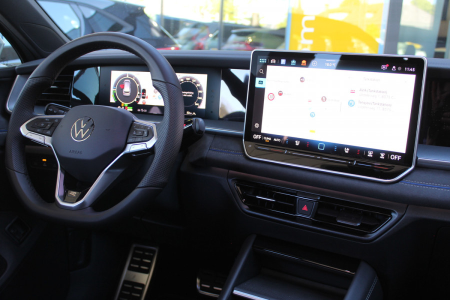 Volkswagen Tayron 1.5 eHybrid R-Line Edition | Leder | 360 camera | Adaptive cruise | Nieuw