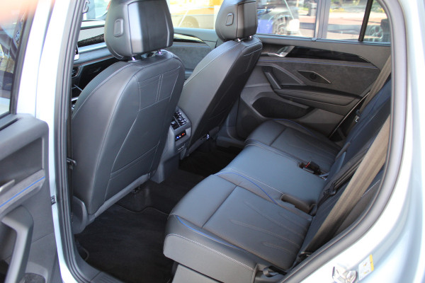 Volkswagen Tayron 1.5 eHybrid R-Line Edition | Leder | 360 camera | Adaptive cruise | Nieuw