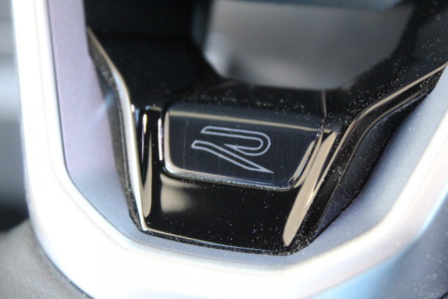 Volkswagen Tayron 1.5 eHybrid R-Line Edition | Leder | 360 camera | Adaptive cruise | Nieuw