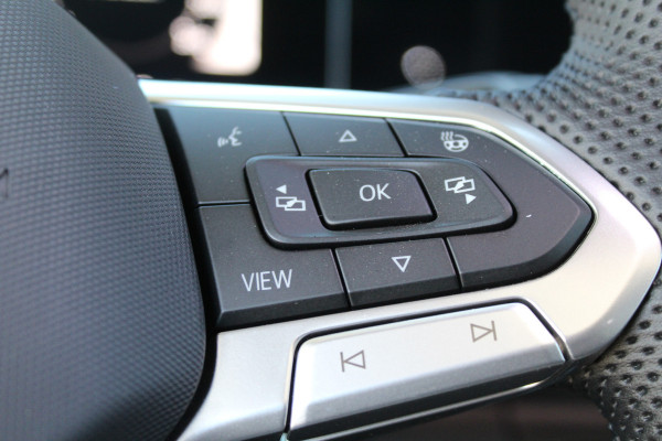Volkswagen Tayron 1.5 eHybrid R-Line Edition | Leder | 360 camera | Adaptive cruise | Nieuw