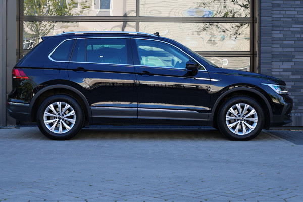 Volkswagen Tiguan 1.5 TSI Life Business | NAP! | PANO | MASSAGE | STOEL/STUURVERW | KEYLESS | ELEK TREKHAAK | ACC |