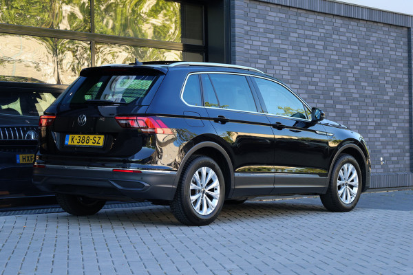 Volkswagen Tiguan 1.5 TSI Life Business | NAP! | PANO | MASSAGE | STOEL/STUURVERW | KEYLESS | ELEK TREKHAAK | ACC |