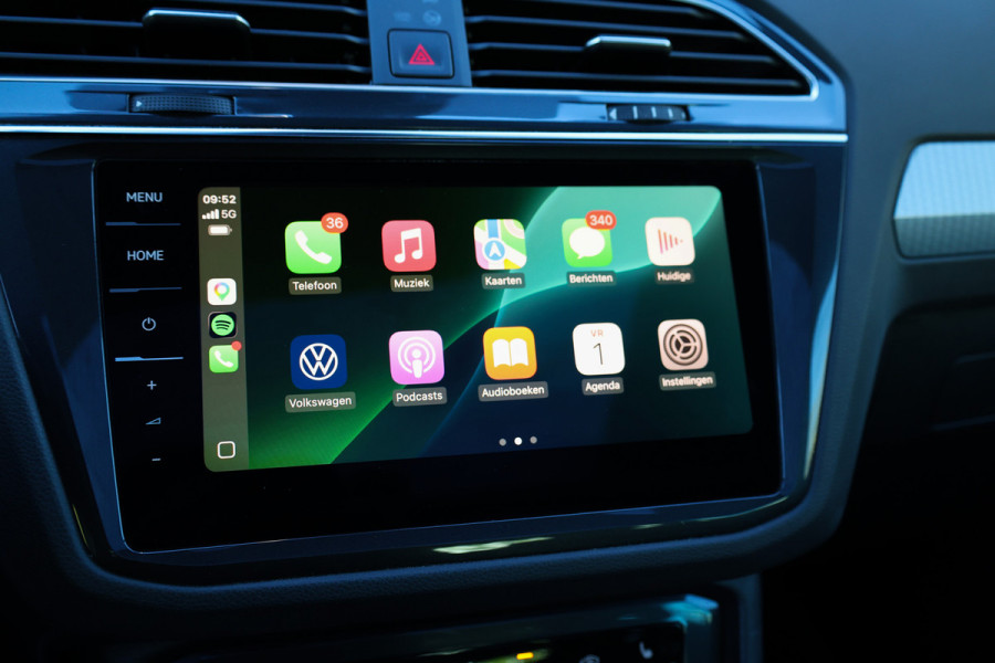 Volkswagen Tiguan 1.5 TSI Life Business | NAP! | PANO | MASSAGE | STOEL/STUURVERW | KEYLESS | ELEK TREKHAAK | ACC |