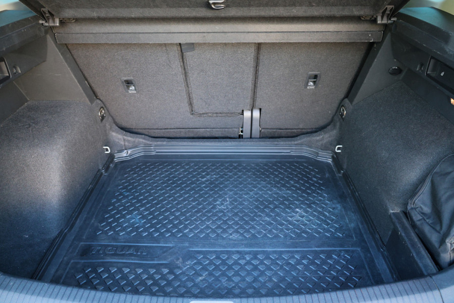 Volkswagen Tiguan 1.5 TSI Life Business | NAP! | PANO | MASSAGE | STOEL/STUURVERW | KEYLESS | ELEK TREKHAAK | ACC |