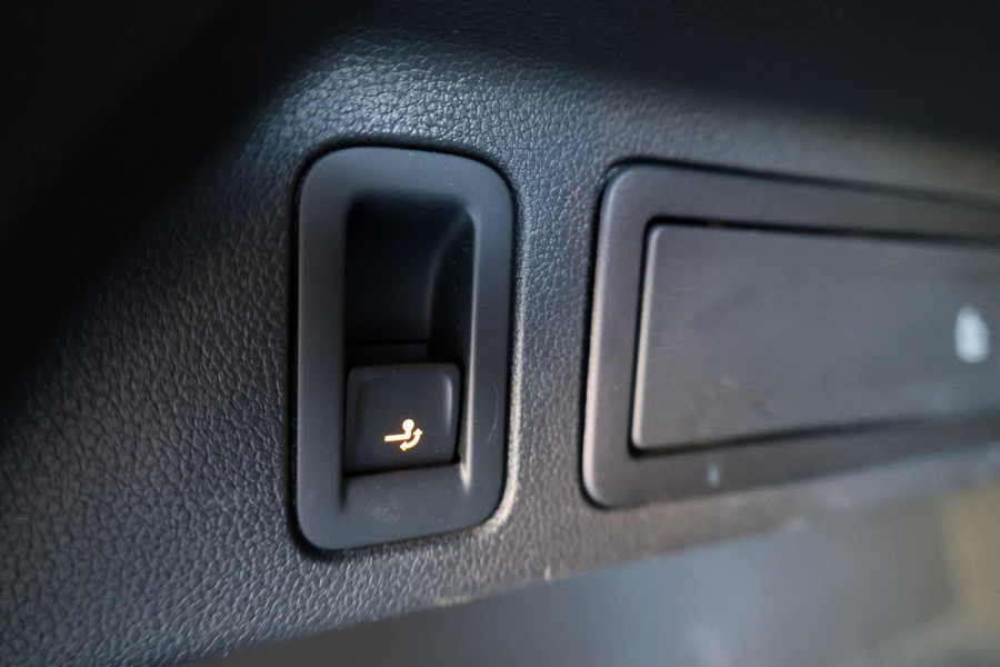 Volkswagen Tiguan 1.5 TSI Life Business | NAP! | PANO | MASSAGE | STOEL/STUURVERW | KEYLESS | ELEK TREKHAAK | ACC |