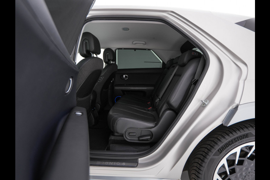 Hyundai IONIQ 5 Lounge 73kWh [ 3-Fase ] {SOH-97%} (INCL-BTW) Aut *HEATPUMP | LEATHER | BOSE-SOUND | FULL-LED | ADAPTIVE-CRUISE | BLINDSPOT | DIGI-COCKPIT | AMBIENTLIGHT | DAB | SHIFTPADDLES | HEAD-UP | NAVI-FULLMAP | KEYLESS | ...