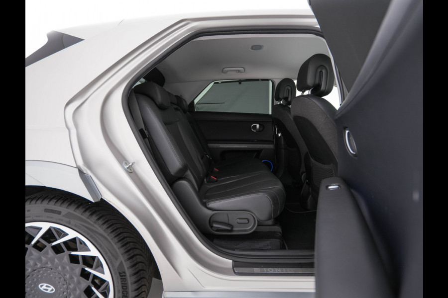 Hyundai IONIQ 5 Lounge 73kWh [ 3-Fase ] {SOH-97%} (INCL-BTW) Aut *HEATPUMP | LEATHER | BOSE-SOUND | FULL-LED | ADAPTIVE-CRUISE | BLINDSPOT | DIGI-COCKPIT | AMBIENTLIGHT | DAB | SHIFTPADDLES | HEAD-UP | NAVI-FULLMAP | KEYLESS | ...
