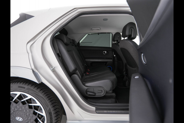 Hyundai IONIQ 5 Lounge 73kWh [ 3-Fase ] {SOH-97%} (INCL-BTW) Aut *HEATPUMP | LEATHER | BOSE-SOUND | FULL-LED | ADAPTIVE-CRUISE | BLINDSPOT | DIGI-COCKPIT | AMBIENTLIGHT | DAB | SHIFTPADDLES | HEAD-UP | NAVI-FULLMAP | KEYLESS | ...
