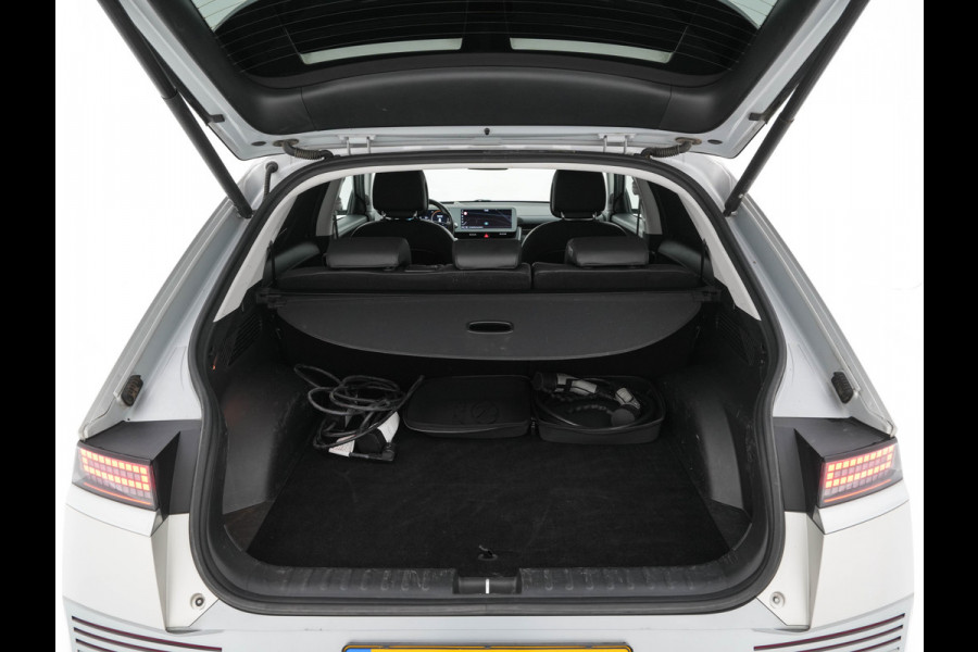 Hyundai IONIQ 5 Lounge 73kWh [ 3-Fase ] {SOH-97%} (INCL-BTW) Aut *HEATPUMP | LEATHER | BOSE-SOUND | FULL-LED | ADAPTIVE-CRUISE | BLINDSPOT | DIGI-COCKPIT | AMBIENTLIGHT | DAB | SHIFTPADDLES | HEAD-UP | NAVI-FULLMAP | KEYLESS | ...