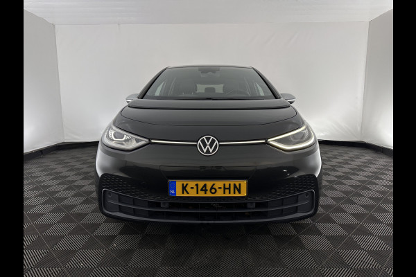 Volkswagen ID.3 First Plus 58 kWh [ 3-Fase ] (INCL.BTW) Aut. *FULL-LED | HEATED-COMFORTSEATS | CAMERA | DIGI-COCKPIT | NAVI-FULLMAP | KEYLESS | PRIVACY-GLASS | AMBIENT-LIGHT | ECC | PDC | CRUISE | 19''ALU*