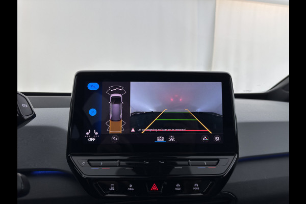 Volkswagen ID.3 First Plus 58 kWh [ 3-Fase ] (INCL.BTW) Aut. *FULL-LED | HEATED-COMFORTSEATS | CAMERA | DIGI-COCKPIT | NAVI-FULLMAP | KEYLESS | PRIVACY-GLASS | AMBIENT-LIGHT | ECC | PDC | CRUISE | 19''ALU*