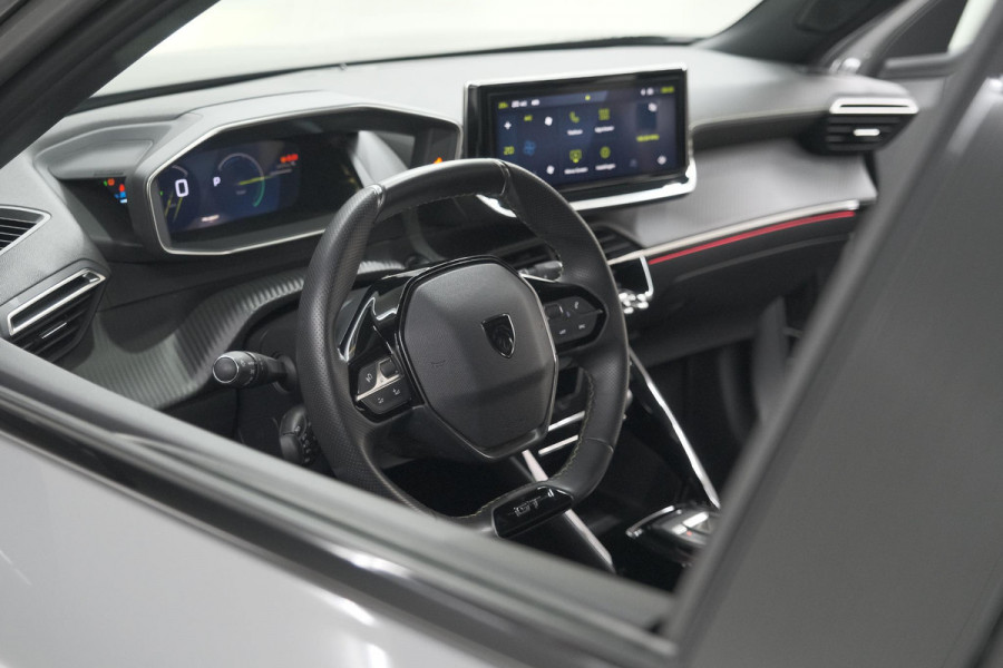 Peugeot e-2008 EV GT 50 kWh | 11 KW Laadfunctie | 360 Camera | Dodehoekdetectie | Apple Carplay