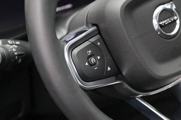 Volvo XC40 Recharge Ultimate 70 kWh 232 PK, Harman/Kardon, Panoramadak, 360 Camera, Adap. Cruise Control