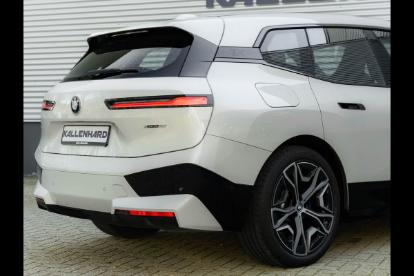 BMW iX xDrive50 - 112 kWh - Luchtvering - Active Steering - Driving Ass Prof