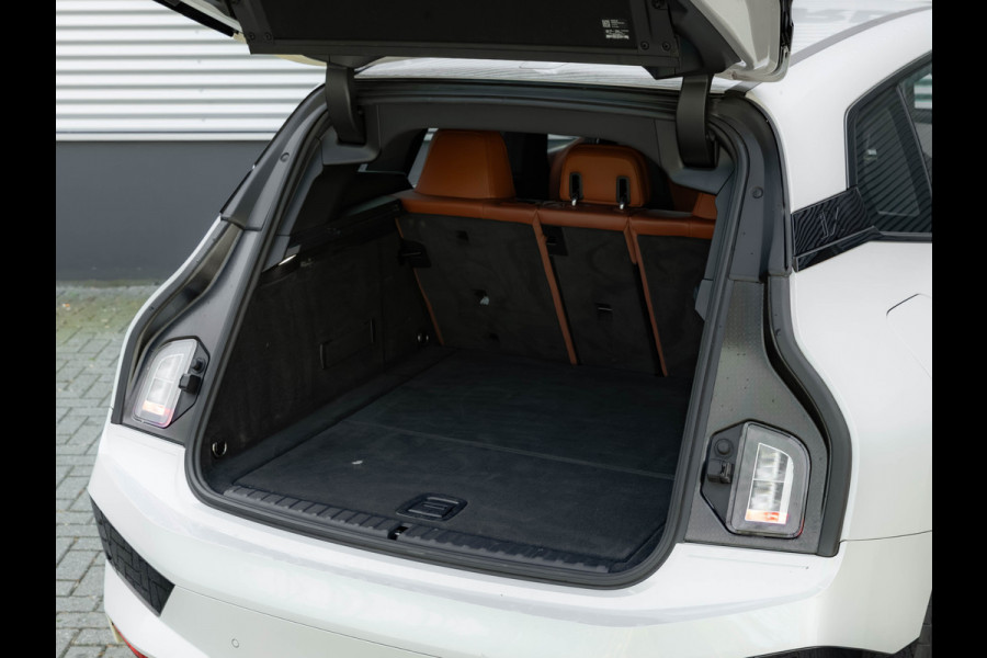 BMW iX xDrive50 - 112 kWh - Luchtvering - Active Steering - Driving Ass Prof