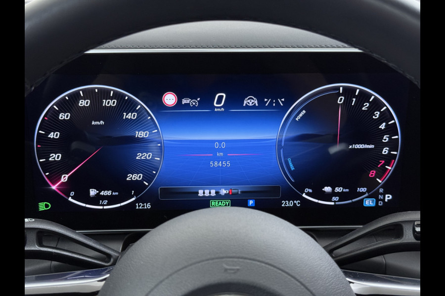 Mercedes-Benz GLC 400e 4Matic AMG 381pk // Panorama dak // Trekhaak // Rijassistentiepakket // Distronic // 360 Camera // 20" AMG // Carplay